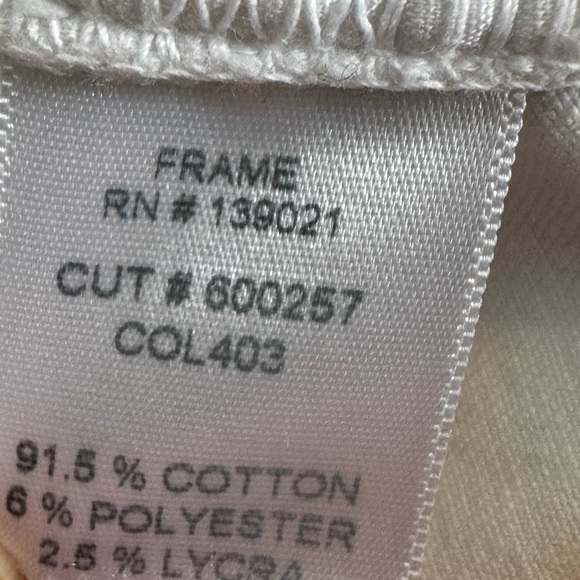 Frame Le Skinny de Jeanne White Distressed Stretchy Skinny Jeans (US 27) - Picture 7 of 7